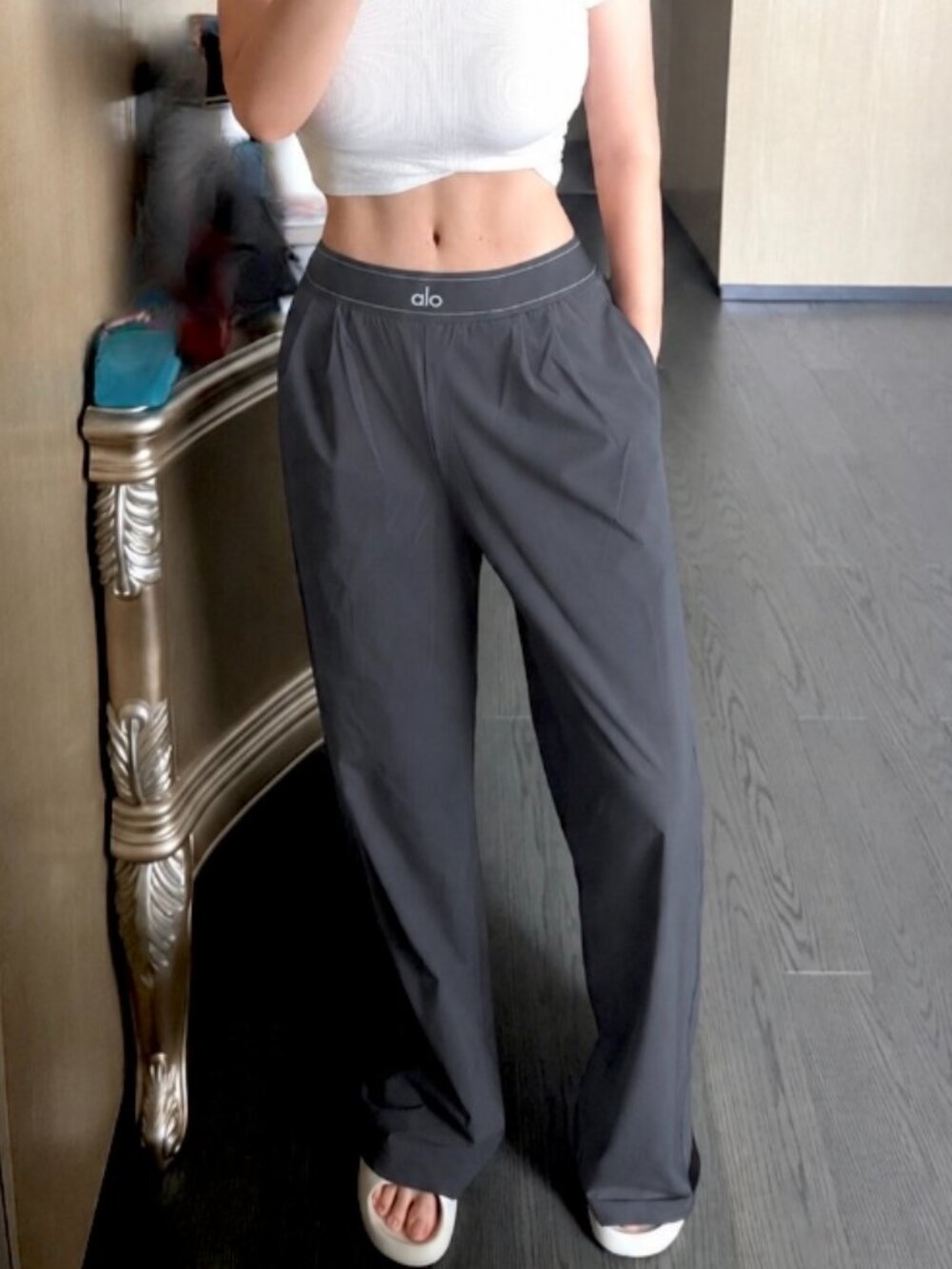 NWT ALO Yoga💗Dark Gray Suit Up Trouser | Anthracite Regular 30" Wide Leg